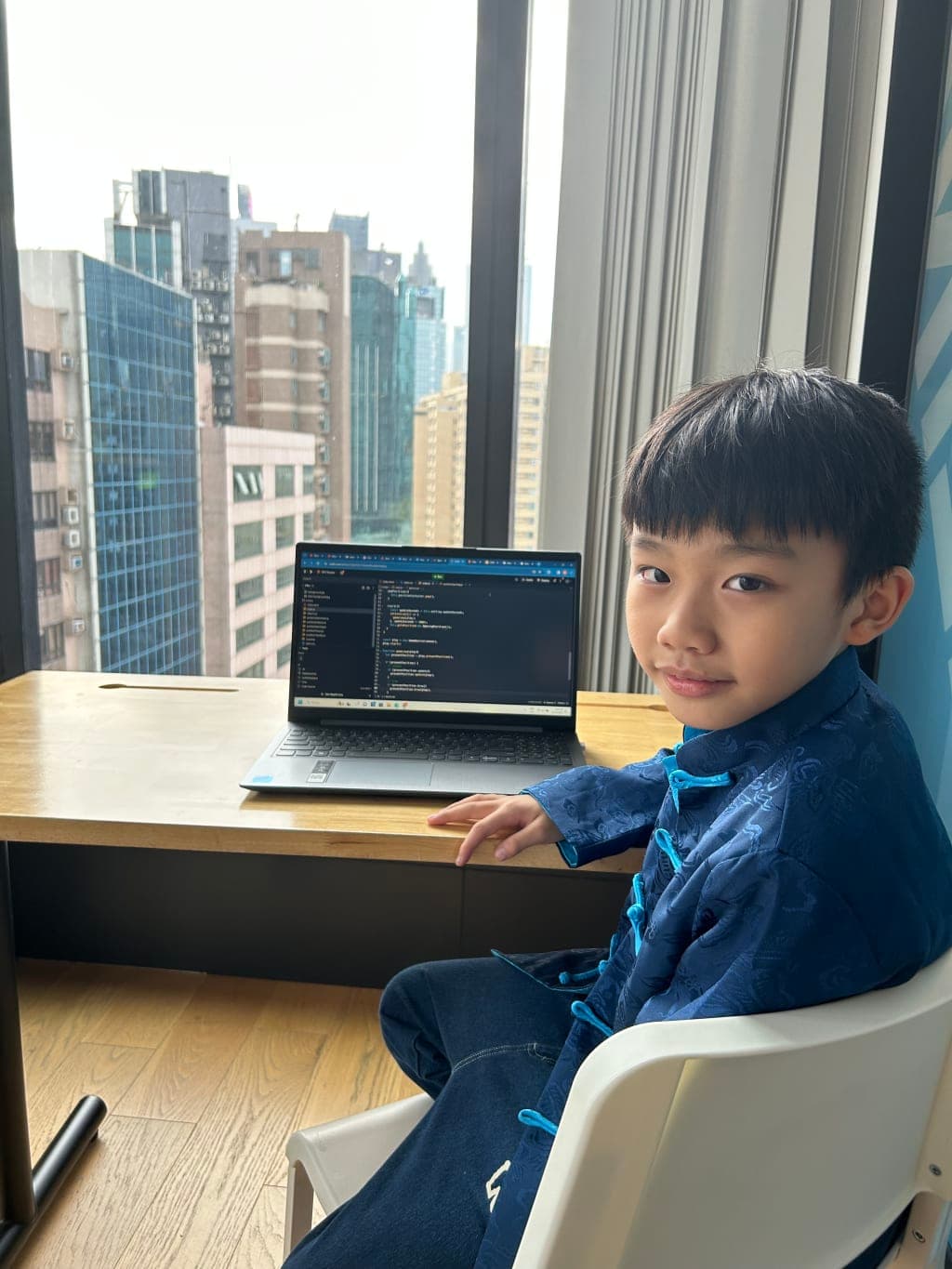 techBites-live-image