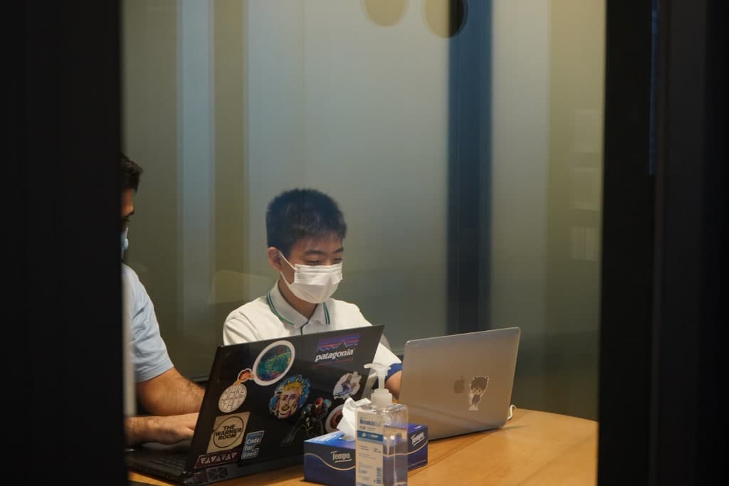 techBites-live-image